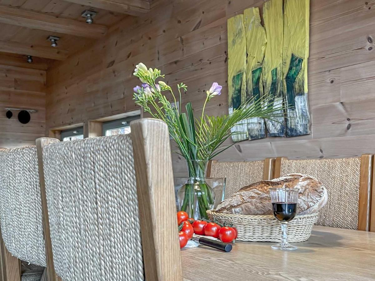 Traumhaff Kuestenchalets - Einzigartige Chalets An Der Ostsee. Ganz Aus Laerchenholz Mit Kamin Und Sauna Vogelsang-Warsin Exteriör bild
