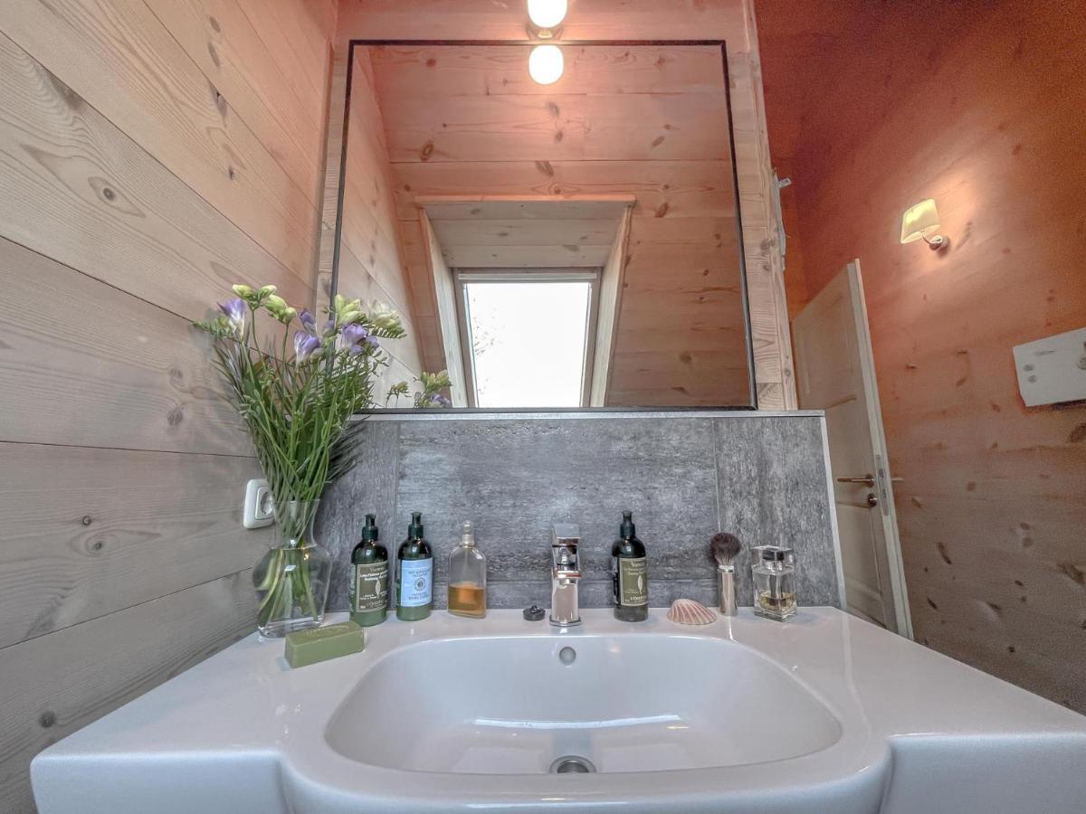 Traumhaff Kuestenchalets - Einzigartige Chalets An Der Ostsee. Ganz Aus Laerchenholz Mit Kamin Und Sauna Vogelsang-Warsin Exteriör bild